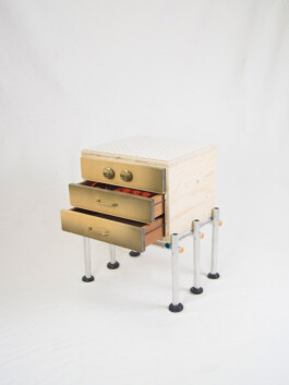 Schrank BOQ hergestellt aus Secondhand Material by moebel3000